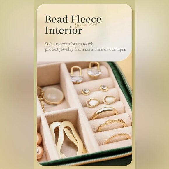 ✨ 🆕 ✨ Classic Italian Velvet w Gold Hardware Travel Storage Jewelry Box✨ - Picture 6 of 14